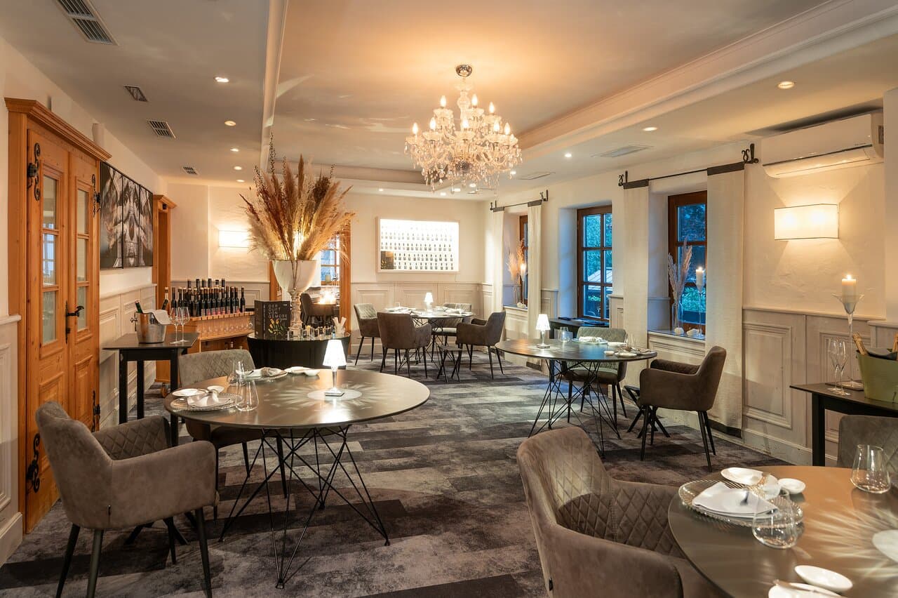 Mayer's Restaurant